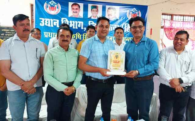 अम्व में किसानों/बागवानों के लिए एक दिवसीय गोष्ठी आयोजित