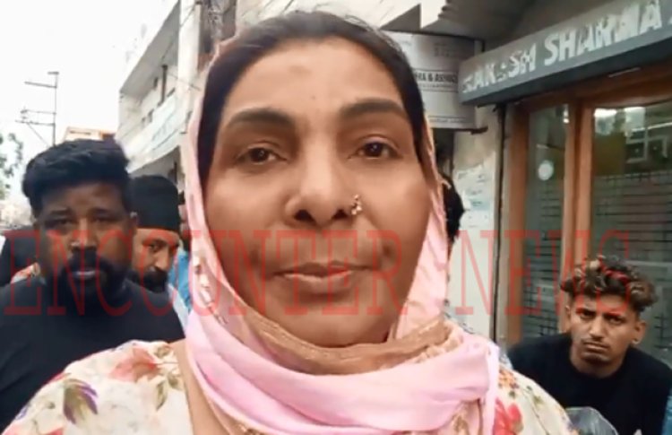 जालंधरः इस इलाके में हुआ कत्ल, मचा हड़कंप, देखें Live