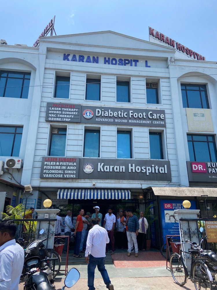 जालंधरः Karan Hospital में हुआ हंगामा, डाक्टरों पर लगे गंभीर आरोप, देखें Live