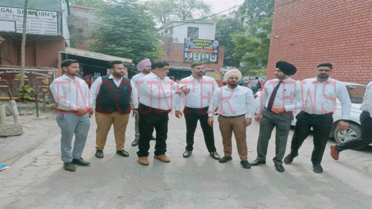 पंजाबः ट्रैफिक पुलिस के खिलाफ वकीलों ने लगाया धरना, जाने मामला