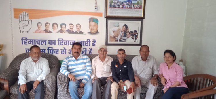 सुनेहरा में बूथ कांग्रेस कमेटी गठित 