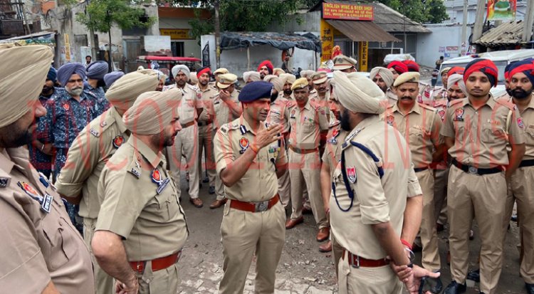 जालंधरः काजी मंडी सहित कई इलाकों में पुलिस की रेड, देखें Live