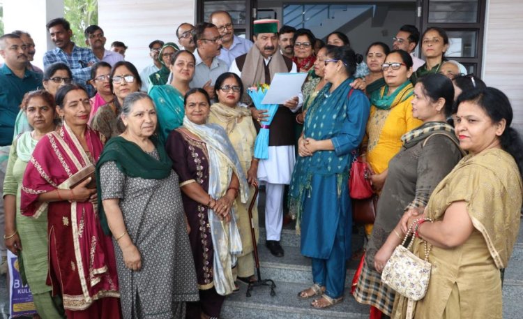 जनकल्याण और विकास के अलावा सरकार का कोई एजेंडा नहीं- मुकेश अग्निहोत्री 