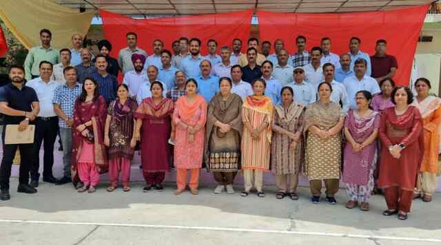 छात्रों को नशे से बचाने के लिए हर स्कूल में बनेंगे मेन्टर टीचर