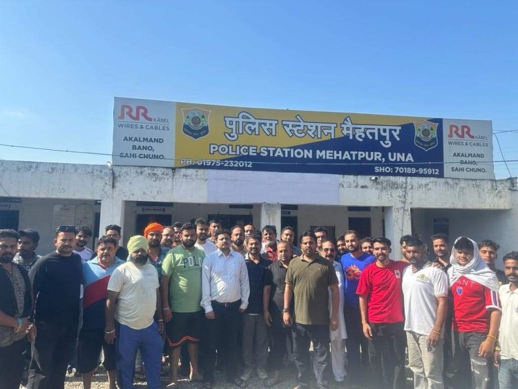 सोशल मीडिया पर अभद्र टिप्पणी डालने पर मैहतपुर के डॉक्टर पर मामला दर्ज