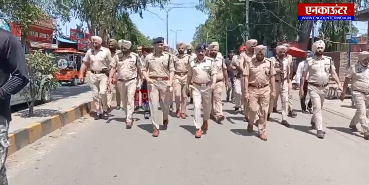 पंजाबः घल्लूघारा दिवस को लोकर एजीडीपी ने निकाला फ्लैग मार्च, देखें वीडियो