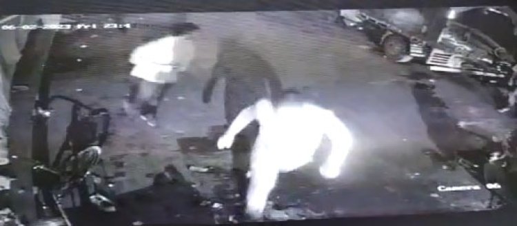 पंजाबः पूर्व पार्षद के बेटे ने चलाई गोलियां, देखें वीडियो