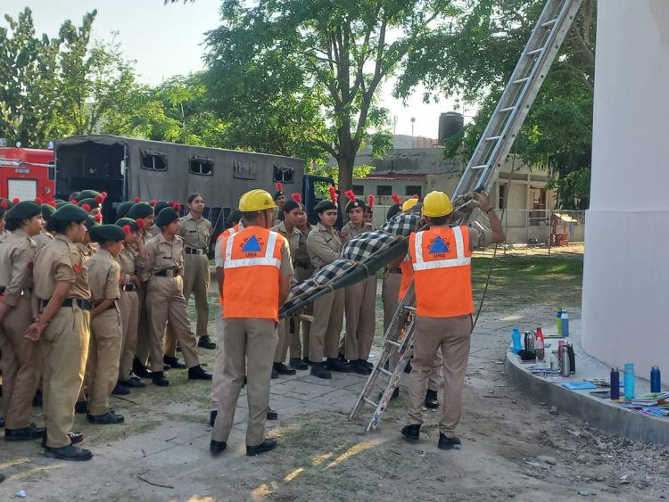 पेखुबेला मे एन सी सी कैडेटों ने सीखे आपदा से लड़ने का गुर