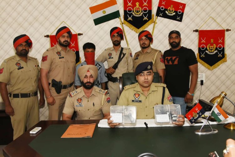 जालंधरः देसी रिवाल्वर, पिस्तौल सहित आरोपी गंजा गिरफ्तार, देखें वीडियो