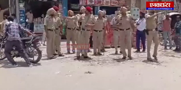 ਪੰਜਾਬ : ਘੱਲੂਘਾਰੇ ਹਫਤੇ ਦੇ ਮੱਦੇਨਜਰ ਪੁਲਿਸ ਵੱਲੋਂ ਕੱਢਿਆ ਗਿਆ ਫਲੈਗ ਮਾਰਚ, ਦੇਖੋ ਵੀਡਿਓ