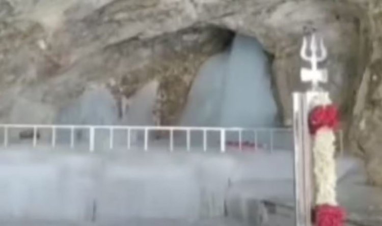 सामने आई बाबा बर्फानी की पहली तस्वीर, देखें वीडियो