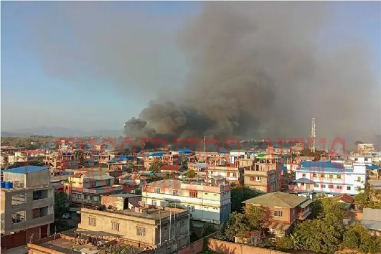 फिर भड़की हिंसा, कांग्रेस MLA के आवास सहित 100 घरों में लगाई आग, देखें वीडियो