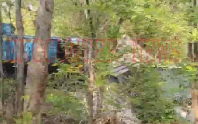 ओडिशा में 3 ट्रेनों के हादसे के बाद अब फिर पटरी से उतरी एक और गाड़ी, देखें वीडियो