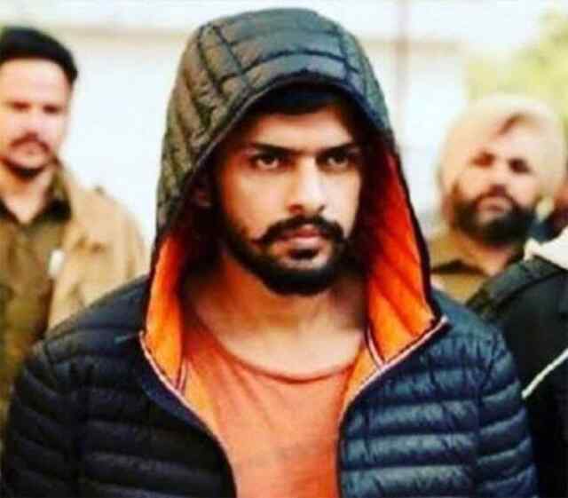 जेल में बंद गैंगस्टर लॉरेंस बिश्नोई की नई ऑडियो आई सामने, सुनिए कैसे दे रहा है व्यक्ति को फिरोती के नाम पर धमकियां…