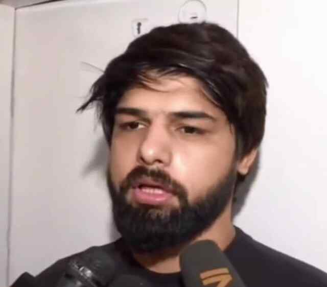 आंदोलन से पीछे हटने को लेकर साक्षी मलिक के पति का आया बड़ा बयान, देखें वीडियो
