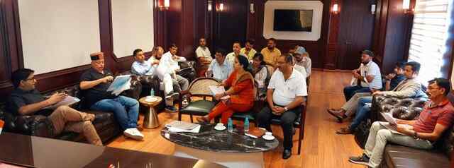 अल्पसंख्यकों के कल्याणार्थ कार्यान्वित योजनाओं का व्यापक प्रचार सुनिश्चित हो: महेन्द्र पाल गुर्जर