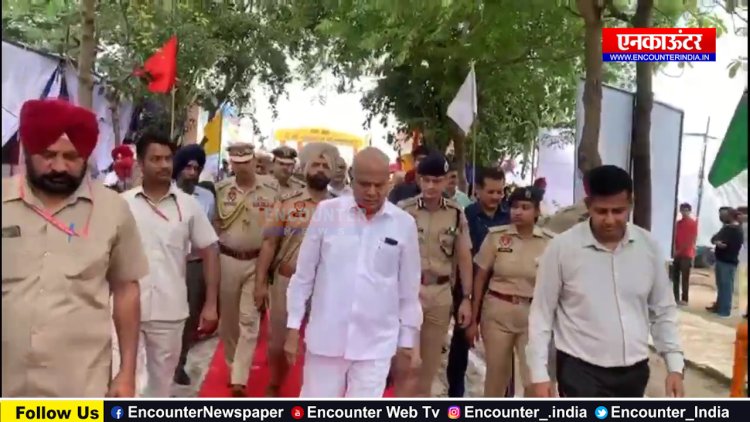 पंजाबः आबाद कैम्प में पहुंचे पंजाब के राजपाल, सरपंचों और लोगों की सुनी मुश्किलें, देखें वीडियो