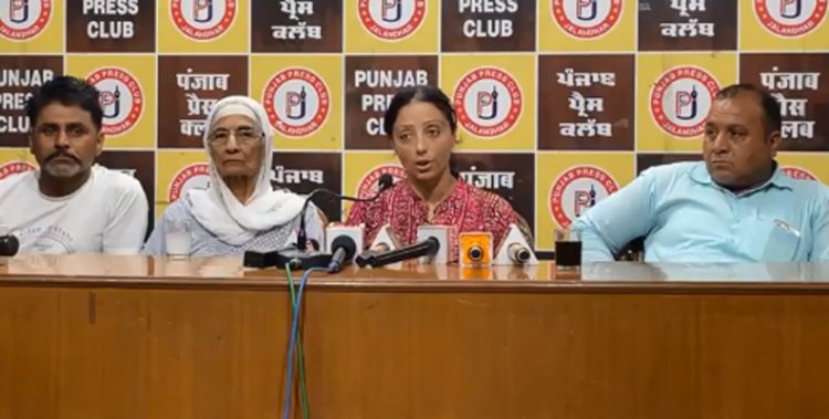 जालंधरः NRI महिला आई सामने, आप विधायक पर लगाए कोठी जब्त करने के आरोप, देखें Live