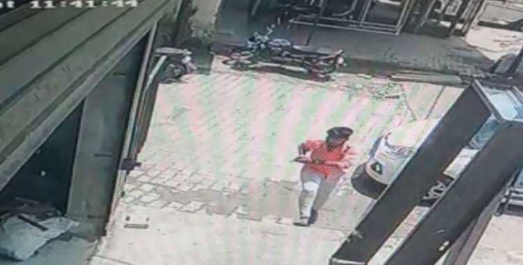 दिन दहाडे पत्नी सहित 2 सालो की गोली मारकर हत्या