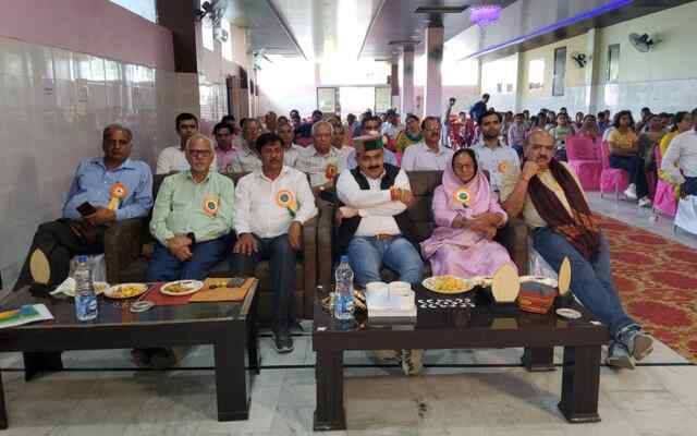 उड़ान ने किया पहले साल में 30 छात्र छात्राओं के सपने पूरे करने का प्रयास