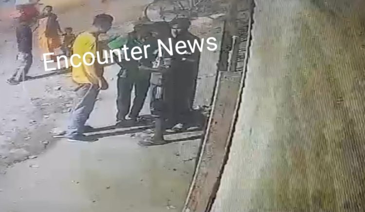 जालंधरः इस इलाके में सरेआम नशा बेच रहा तस्कर, घटना CCTV में क़ैद