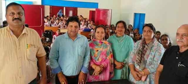बाल श्रम कानूनी अपराध: मीनाक्षी राणा 