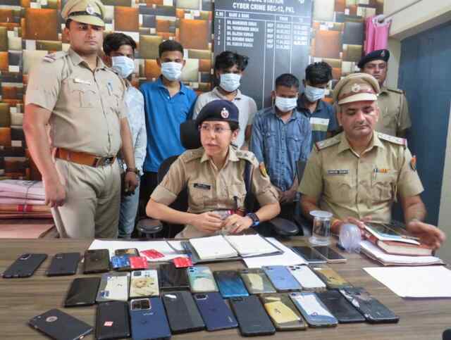 पंजाबः ठग गिरोह का पर्दाफाश:एस्कॉर्ट सर्विस के नाम पर 100 लोगो को ठगने के मामले में 5 गिरफ्तार, देखें वीडियो