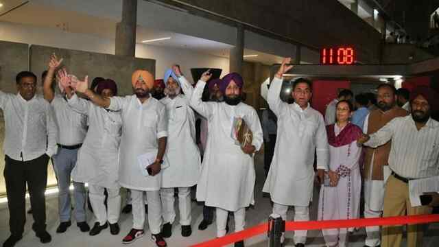 पंजाब : विधानसभा की कार्यवाही शुरू होते ही कांग्रेस ने किया बायकॉट