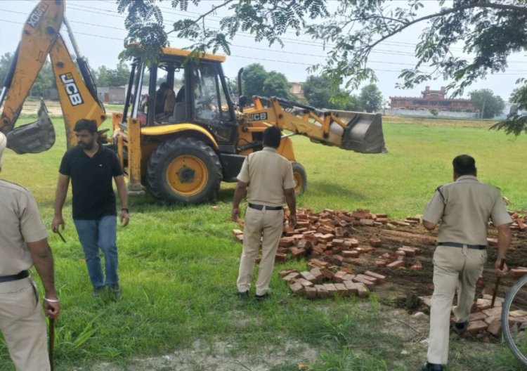 जालंधर: नगर निगम ने इस कॉलोनी पर चलाया पीला पंजा
