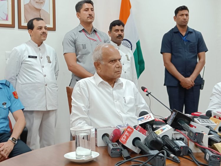 पंजाब : गवर्नर बनवारीलाल ने सरकार पर निकाली भड़ास, दी ये नसीहत