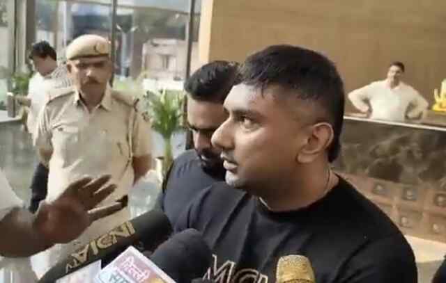 पंजाबी रैपर व सिंगर Yo Yo Honey Singh को Goldy Brar ने दी धमकी