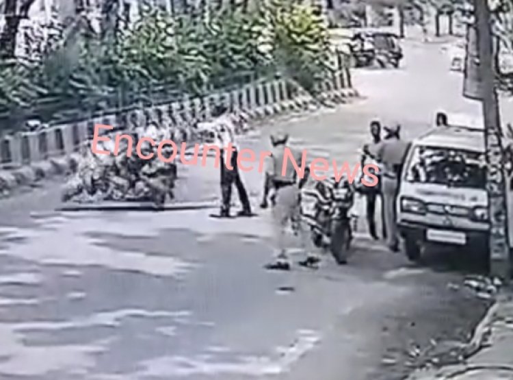 जालंधरः एक्टिवा सवार जोड़े को चालान से बचना पड़ा भारी, हुआ हादसा, देखें CCTV