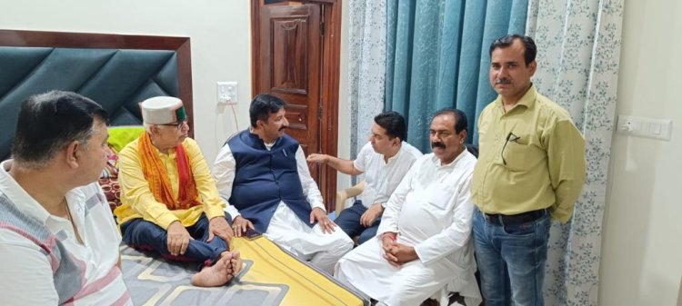 उप मुख्यमंत्री मुकेश ने जाना वरिष्ठ कांग्रेस नेता अविनाश कपिला का कुशलक्षेम