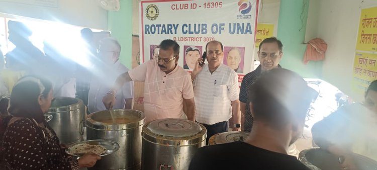 रोटरी क्लब द्वारा अन्नपूर्णा दिवस पर क्षेत्रीय अस्पताल में लंगर का आयोजन