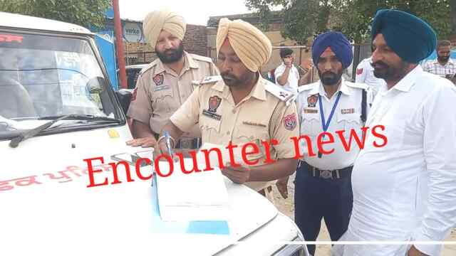 पंजाब :  हाई सिक्योरिटी नंबर पलेट ना लगाने वाले लोगों के पुलिस ने काटे चालान, देखें वीडियो