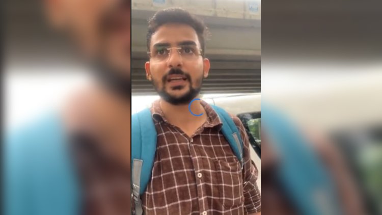 जालंधरः दीनानाथ के कुलचे में कॉकरेच निकलने पर हुआ हंगामा, देखें Live