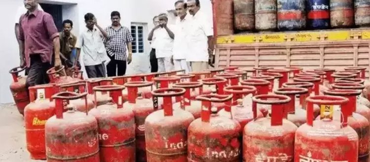 महंगाई का झटकाः LPG गैस सिलेंडर के दामों में हुई बढ़ौतरी