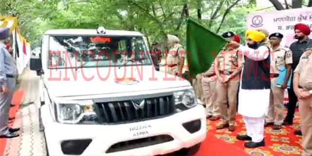 पंजाबः सीएम मान ने पुलिस को दिए नए वाहनों को दी हरी झंडी