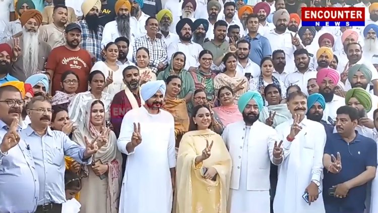 कांग्रेस को बड़ा झटका, पंजाब में आप को मिला पहला मेयर, देखें वीडियो