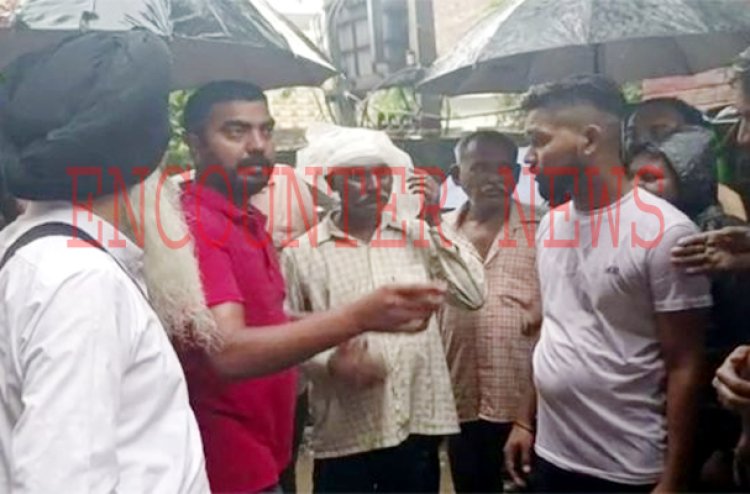 पंजाबः कोट मंगल सिंह इलाके में बारिश के कारण गिरा निगम का शेड, 2 घायल