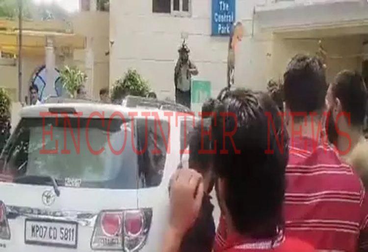 कांग्रेस कार्यकर्ताओं के दो गुटों में हुई झड़प, वीडियो वायरल