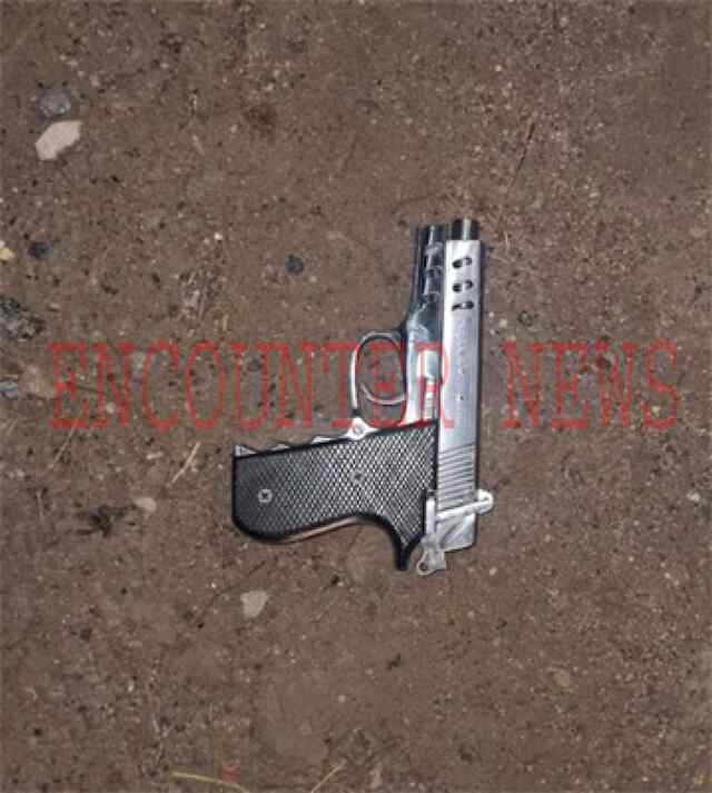 इस इलाके में पुलिस और बदमाश के बीच चली गोलियां, देखें वीडियों