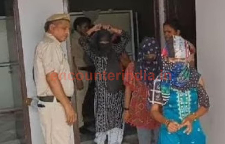 स्पा सेंटरों में पुलिस ने रेड कर 9 युवतियों और युवकों सहित संचालकों को दबोचा