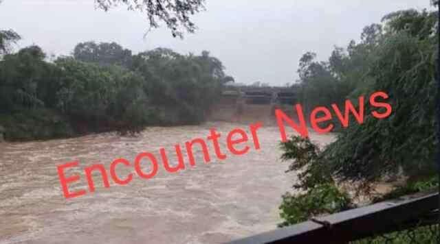 लगातार हो रही बारिश से चंडीगढ़-मोहाली हुआ जलमग्न, सुखना झील के फ्लड गेट खोले, देखें वीडियो