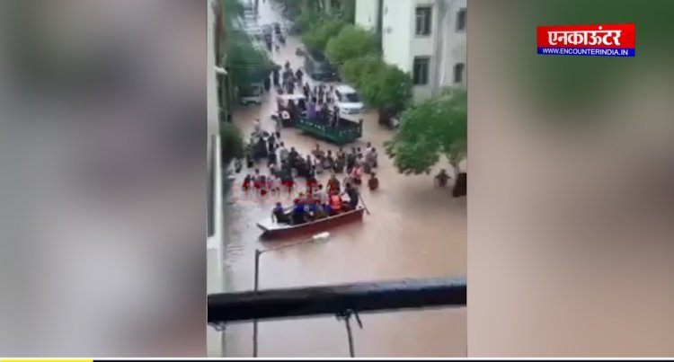 पंजाब : भारी बारिश से डूबी गुलमोहर सिटी , सोसाइटी में भेजी गई NDRF की टीमें, देखें वीडियो 