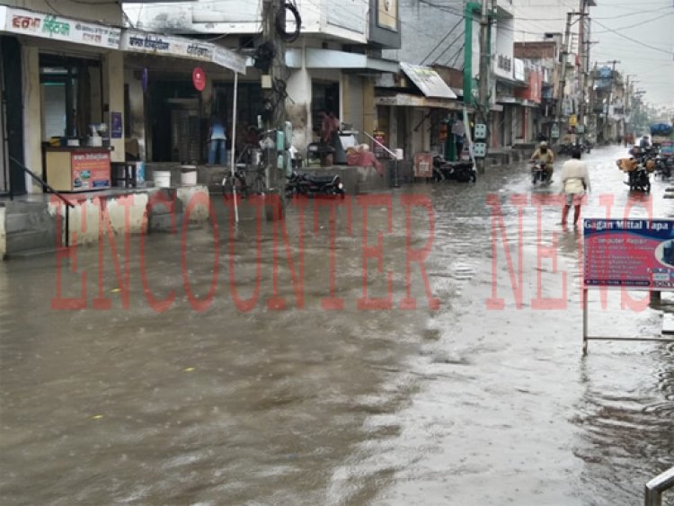 पंजाबः बारिश के पानी से नामदेव रोड का हुआ बुरा हाल