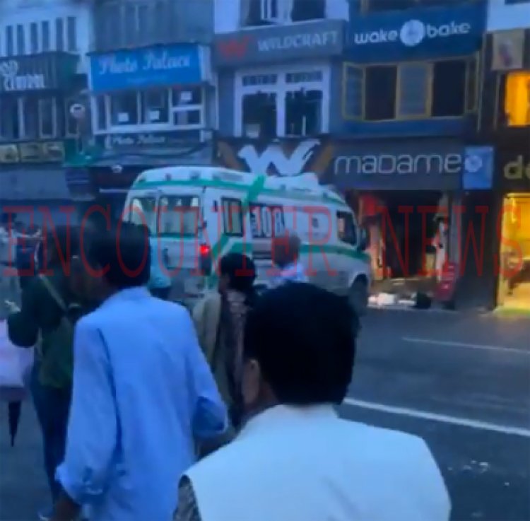 मिडल बाजार में कमर्शियल सिलेंडर से हुआ ब्लास्ट, 1 की मौत, कई घायल, देखें वीडियो