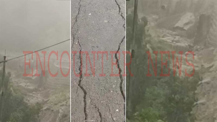 बड़ी खबरः किन्नौर मे लैंडस्लाइडिंग, नालागड़ में बारिश में बही सड़क, देखें वीडियो
