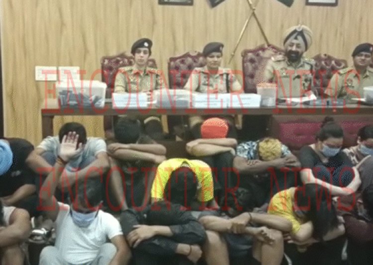 पंजाबः फर्जी इंटरनेशनल कॉल सेंटर का पर्दाफाश 30 गिरफ्तार