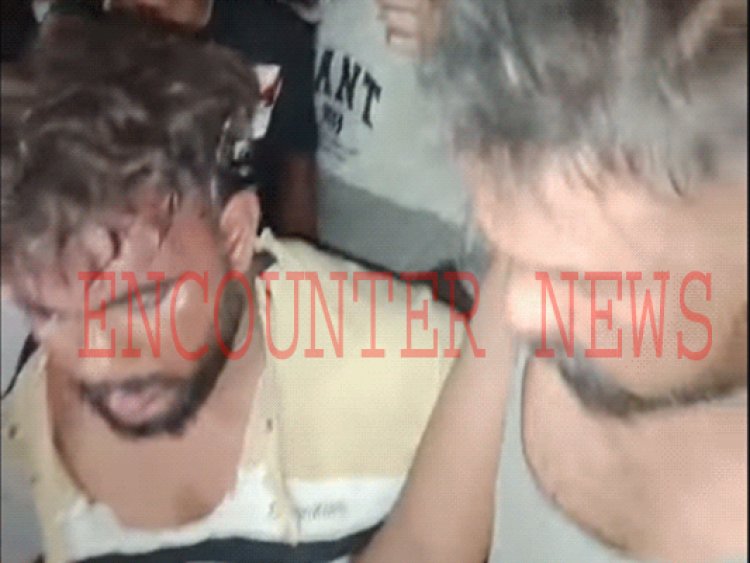जालंधरः रामनगर में महिला से चेन छीनकर भाग रहे झपटमार काबू, लोगों ने की धुनाई, देखें वीडियो